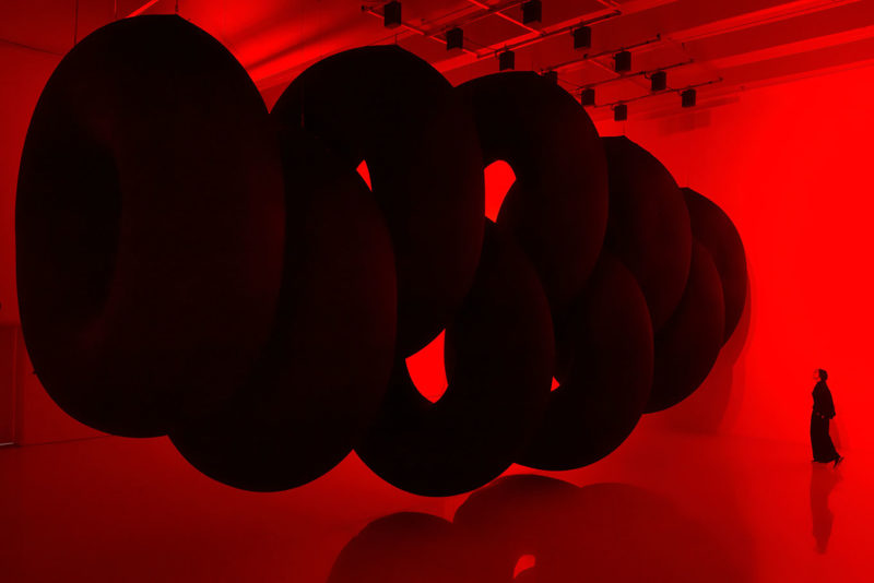 SSpY-Beijing ZEROS is a large-scale kinetic sculpture formed by nine massive inner tubes that move to a slow choreography.