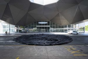 BLACKOUT Logroño - Spain 2021 Concéntrico 07 Festival Intermodal Station Dome. With the collaboration of Logroño Integración del Ferrocarril Black sphere of 15m of diameter installed in the oculus of a main train station.